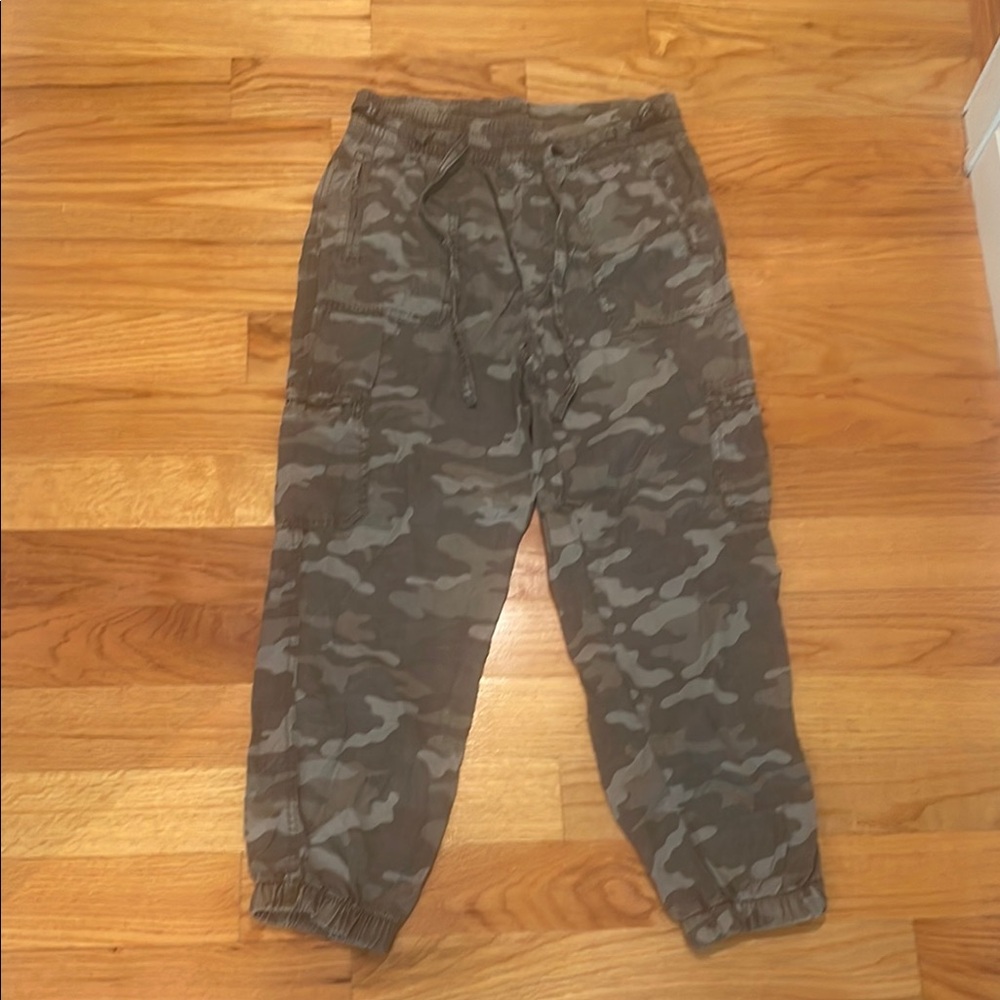 American Eagle Outfitters Camouflage Joggers
